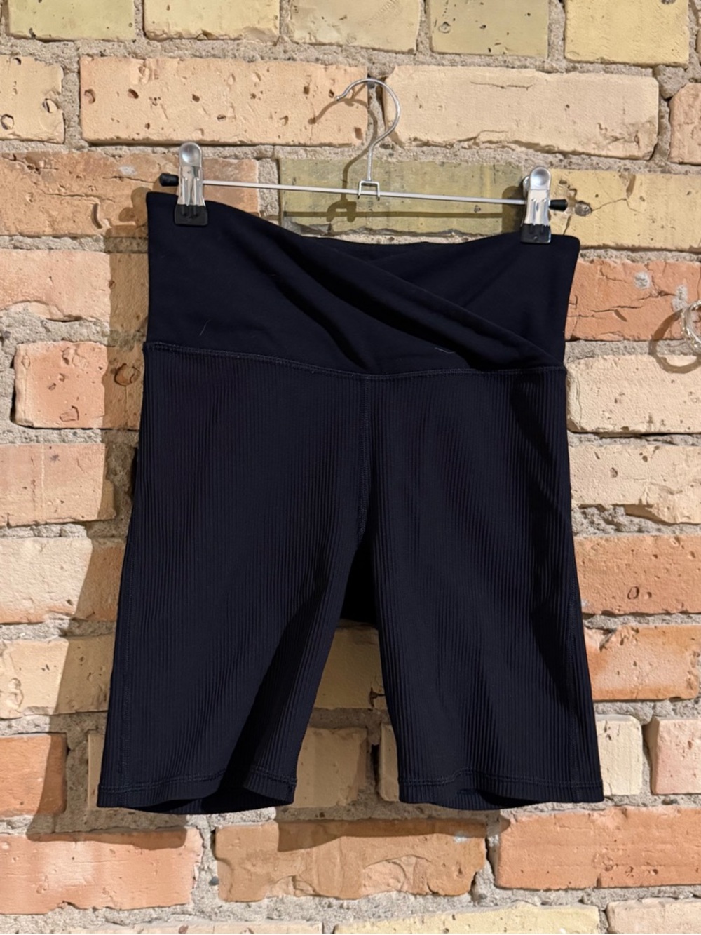 Athleta crossover biker shorts size S